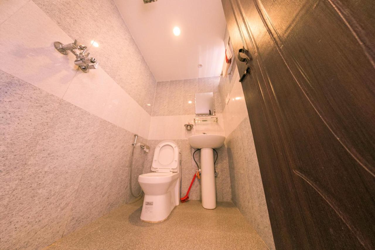Hotel Chhimeki Катманду Екстер'єр фото