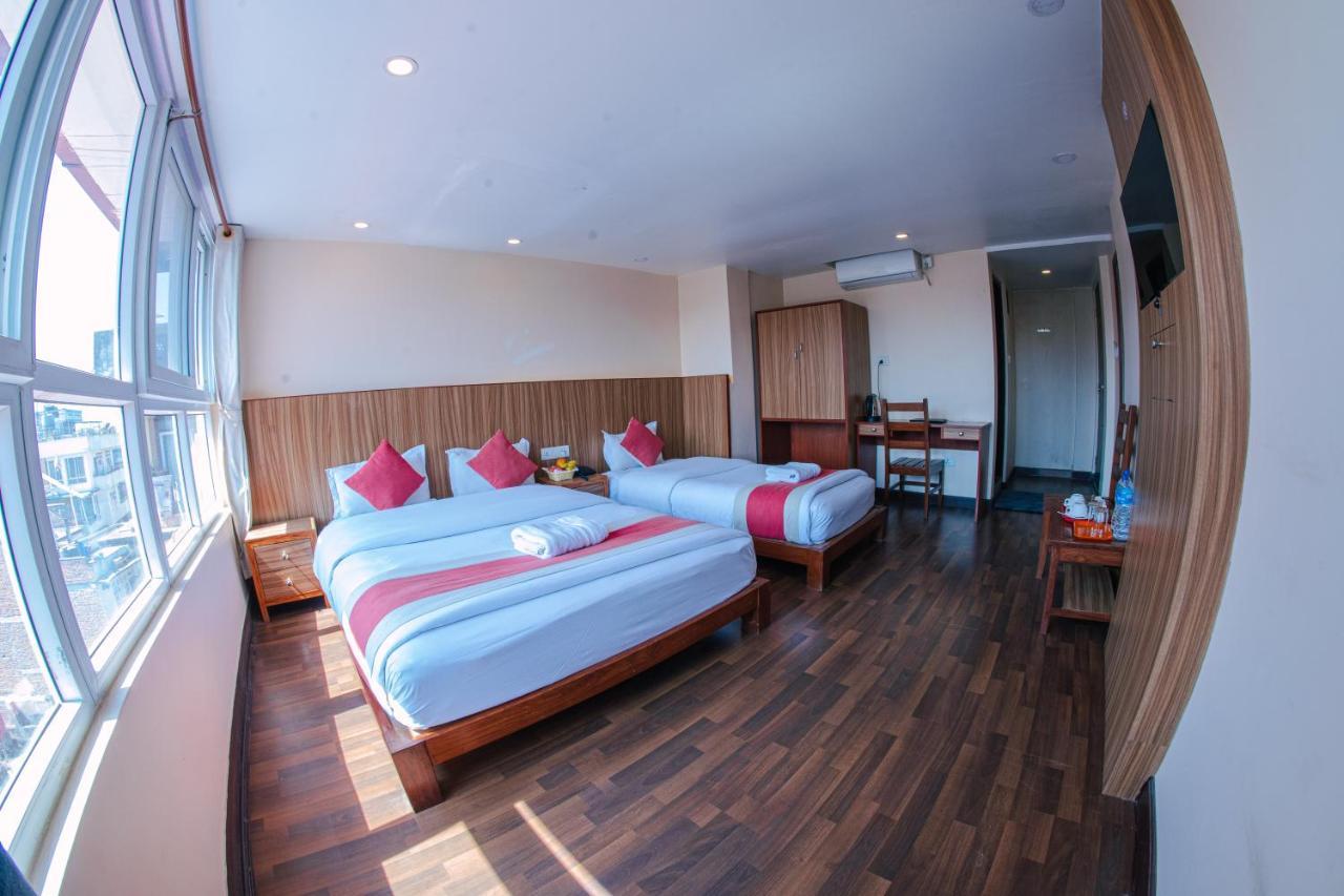 Hotel Chhimeki Катманду Екстер'єр фото