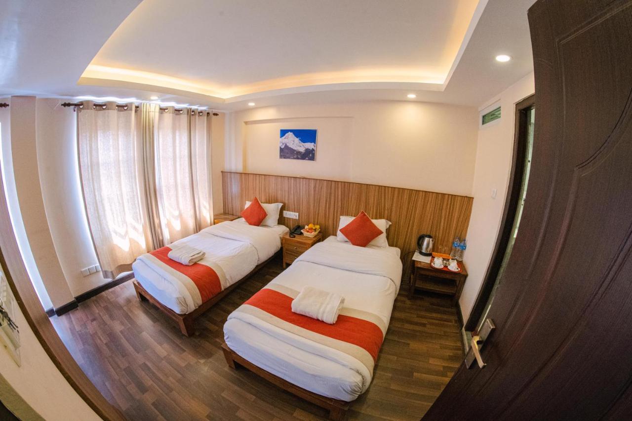 Hotel Chhimeki Катманду Екстер'єр фото