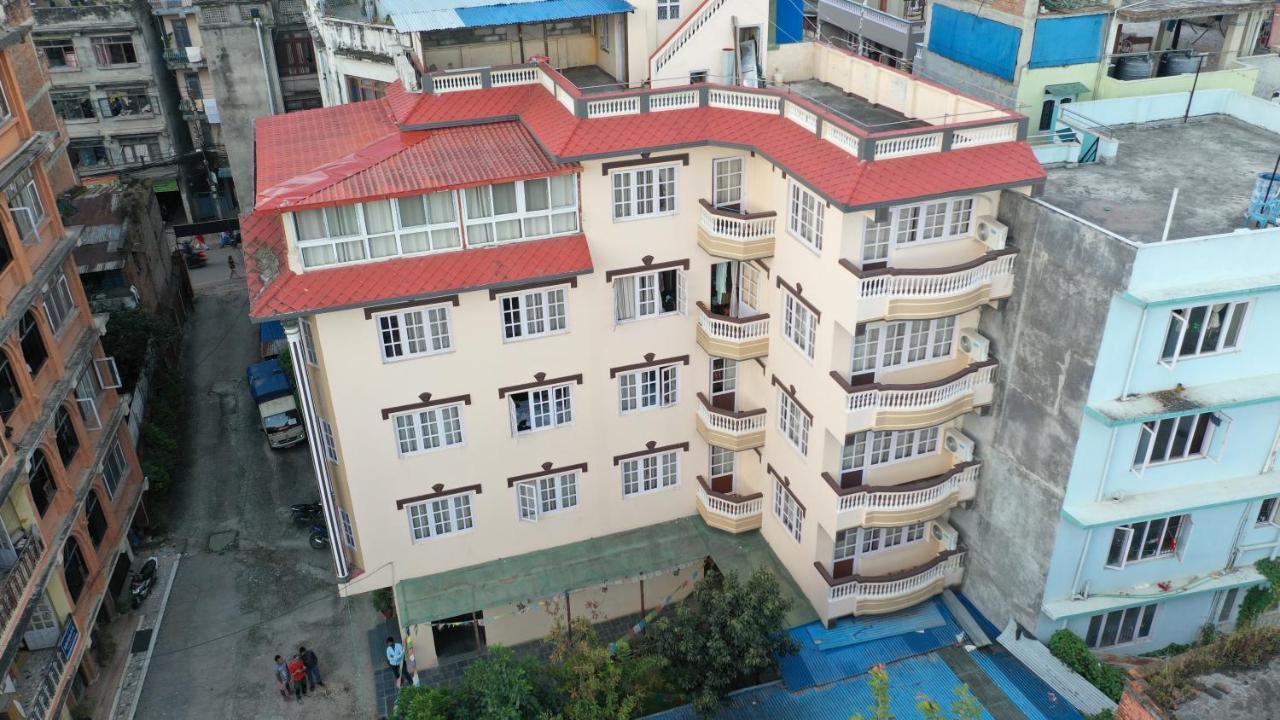 Hotel Chhimeki Катманду Екстер'єр фото